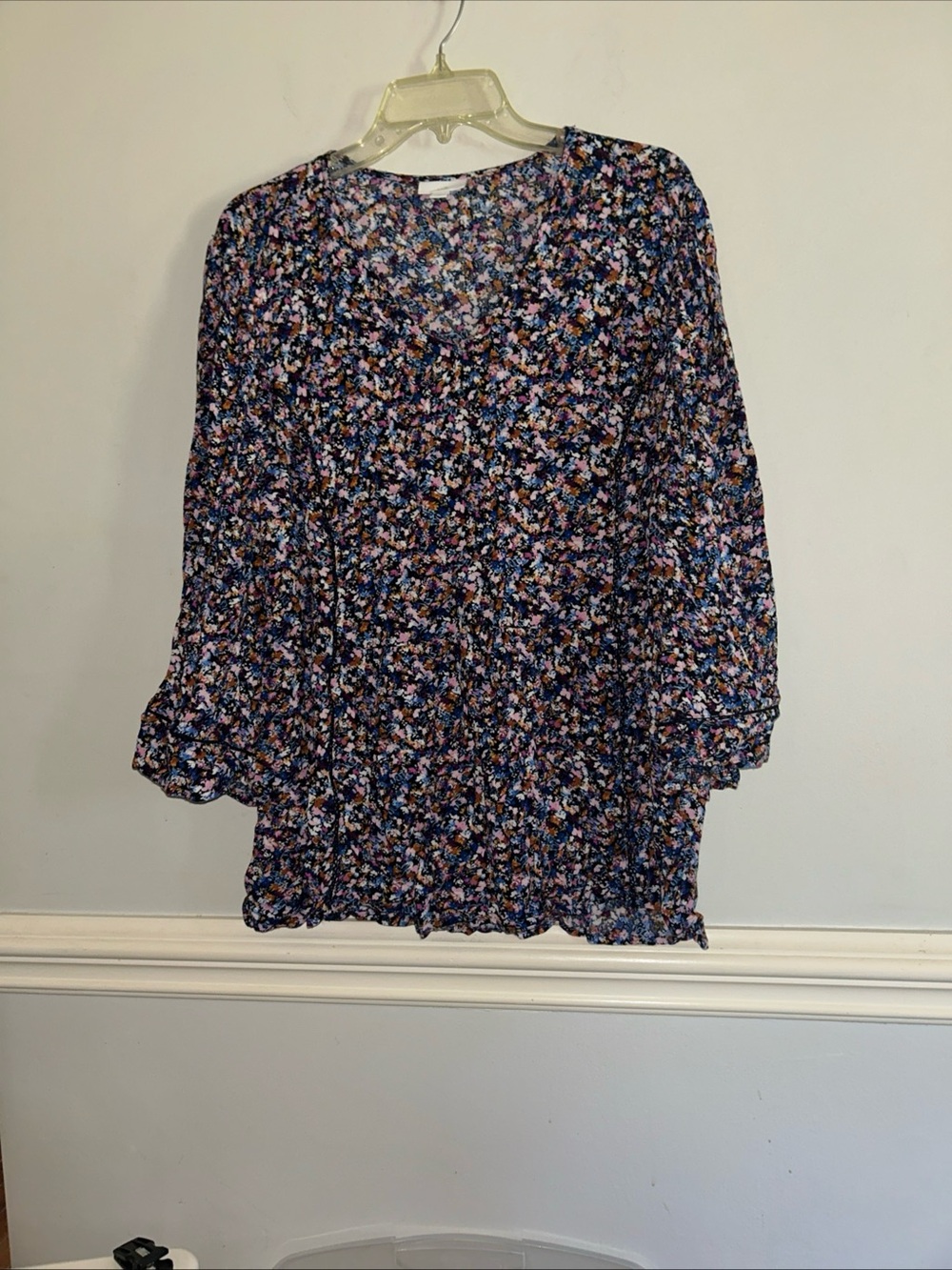 J. Jill Navy Floral V-Neck Tunic with Pink and Cream Highlights